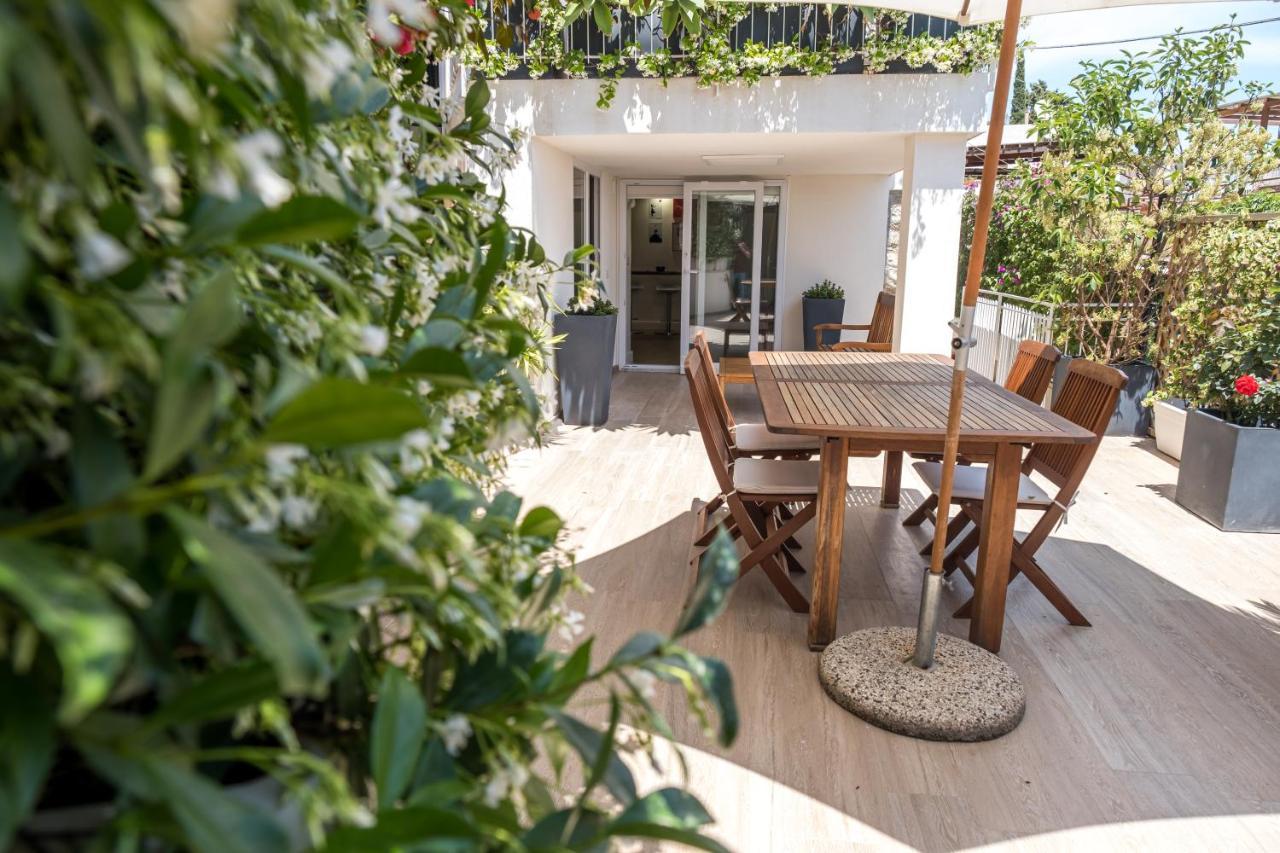 Teatro Apartments Mondello Palermo Eksteriør billede