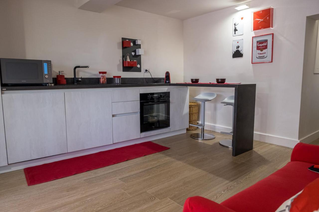 Teatro Apartments Mondello Palermo Eksteriør billede