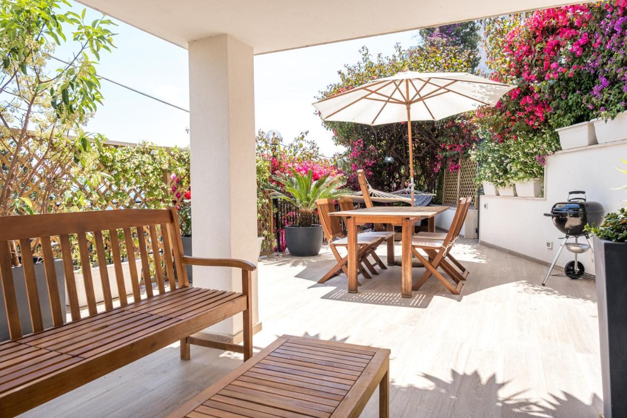 Teatro Apartments Mondello Palermo Eksteriør billede